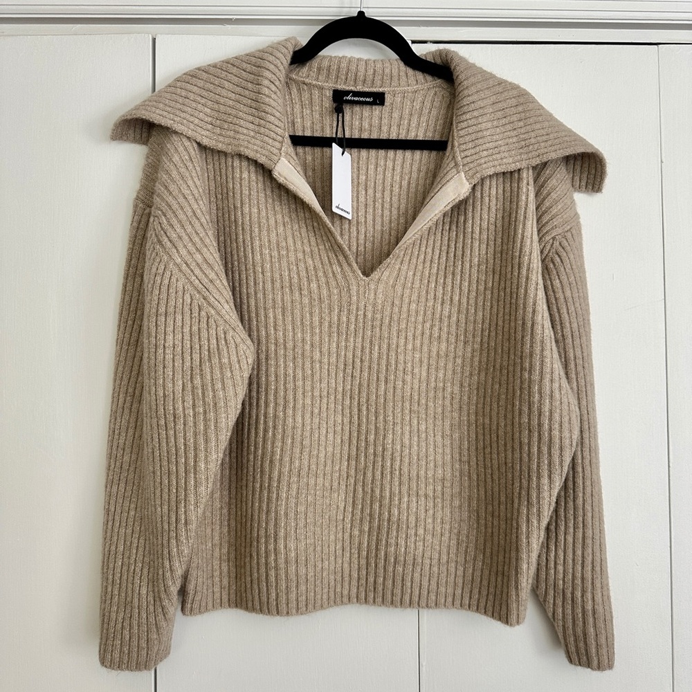 Olivaceous V-Neck Ribbed Sweater in Tan